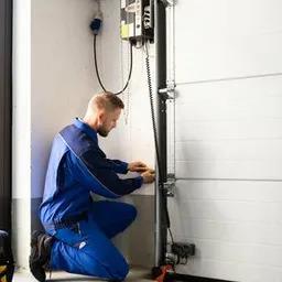 Garagedoor Install10